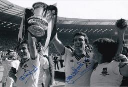 Autographed WEST HAM UNITED 12 x 8 photo : B/W, depicting West Ham United's STUART PEARSON and