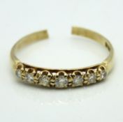 A 9ct gold five stone ring, set with approx. 0.3ct