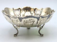 A 1921 Sheffield silver bonbon by Walker & Hall, 3