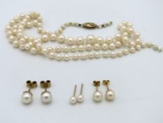 A 9ct gold mounted pearl necklace twinned with thr