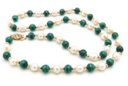 A 9ct gold mounted pearl & malachite necklaces, 45