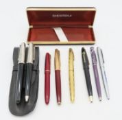 A Sheaffer pen set including a fountain pen with 1