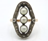 An Edwardian yellow metal rose gold coloured ring