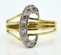 An 18ct gold ring set with approx. 0.21ct diamonds
