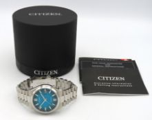 A boxed Citizen sapphire automatic gents wristwatch, runs, case diameter 40mm