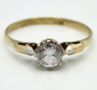 A 9ct gold ring set with paste stone, 1.5g, size Q