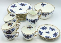 Twenty pieces of Royal Albert 2068 pattern tea war