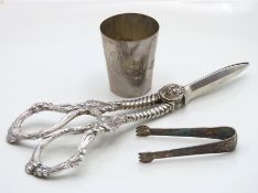 A continental silver shot, a small 0.800 silver se