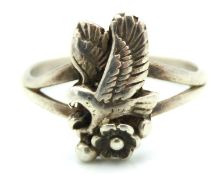 A silver eagle ring, 3.2g, size Q