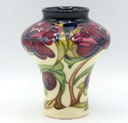 A Moorcroft pottery 