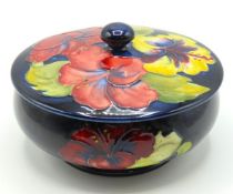 A Moorcroft pottery 