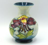 A Moorcroft pottery 