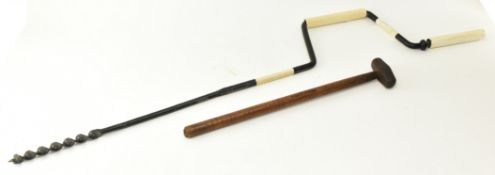 RAILWAYANA - EARLY 20TH CENTURY PIG-STICK & WHEEL TAPPER HAMMER