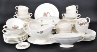 WEDGWOOD - MOSS ROSE - LATE 20TH CENTURY DINNER SERVICE PIECES