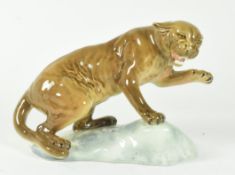 BESWICK - PUMA ON A ROCK