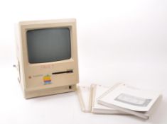 APPLE - 1980S MACINTOSH PLUS COMPUTER