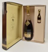 CLUB DE REMY MARTIN BOXED CHAMPAGNE COGNAC SET