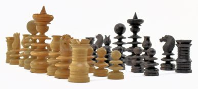 19TH CENTURY BARLEYCORN PATTERN WOODEN CHESS SET IN WOODEN BOX