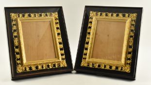 PAIR OF FRAMED FLORENTINE STYLE GILT FRAMES IN EBONISED CASE