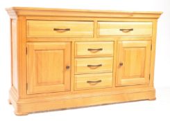 OAK FURNITURE LAND - CONTEMPORARY SOLID OAK SIDEBOARD