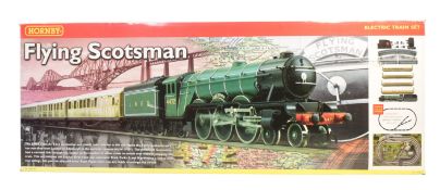 MODEL RAILWAY - HORNBY OO GAUGE FLYING SCOTSMAN