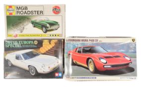 MODEL KITS - X3 PLASTIC MODEL CAR KITS