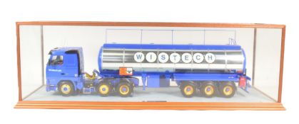 LARGE SCALE ARTICULATED LORRY DISPLAY MODEL