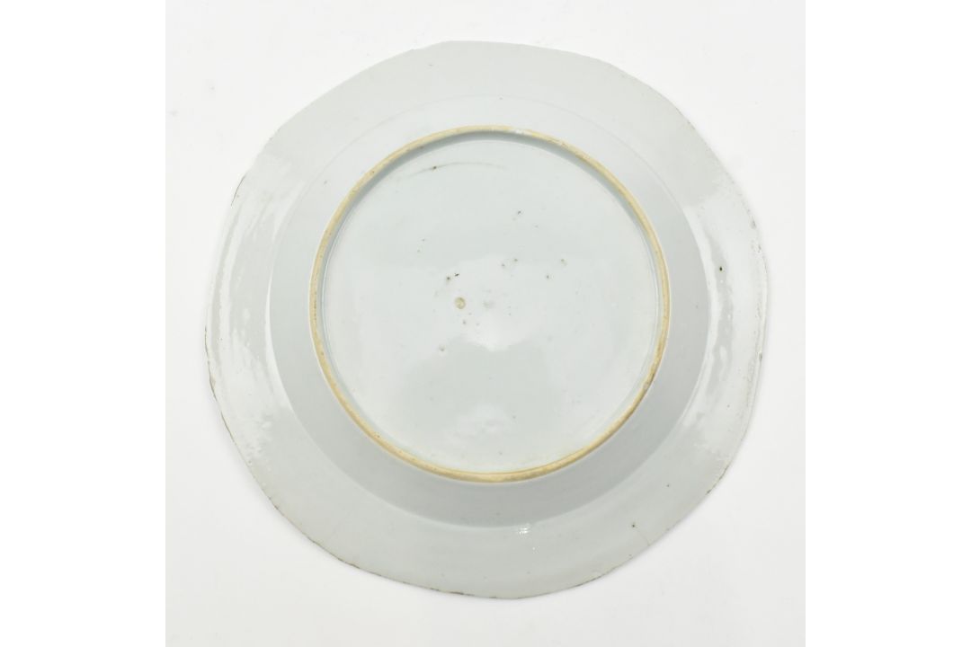FOUR QING DYNASTY BLUE AND WHITE PORCELAIN PLATES 清 青花山水盘四件 - Bild 9 aus 9