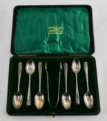 CASED VICTORIAN SET OF SIX HALLMARKED SILVER TEASPOONS & SUGAR TONG