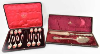 SET OF GEORGE V HALLMARKED SILVER DESSERT CUTLERY, SILVER TEASPOONS AND SUGAR TONGS
