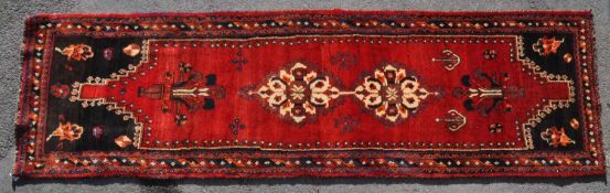 EARLY 20TH CENTURY SOUTH WEST PERSIAN QASHGAI RUNNER RUG