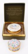 CRUMMELS - WINNIE THE POOH ENAMELLED PILL BOX
