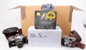 COLLECTION OF VINTAGE CAMERAS & ACCESORIES