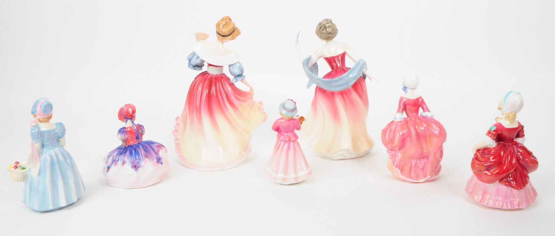 ROYAL DOULTON - COLLECTION OF SEVEN 20TH CENTURY PORCELAIN FIGURES - Bild 5 aus 6