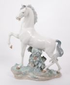 LLADRO - LATE 20TH CENTURY PORCELAIN CABALLO ARROGANTE HORSE FIGURE