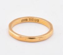 HALLMARKED 22CT GOLD BAND RING