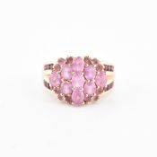 HALLMARKED 9CT GOLD SAPPHIRE & GARNET CLUSTER RING
