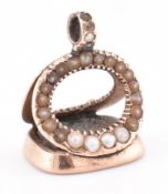 19TH CENTURY GOLD PEARL & BLOODSTONE INTAGLIO SEAL FOB