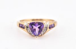 HALLMARKED 9CT GOLD AMETHYST & DIAMOND RING