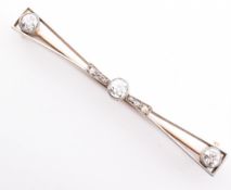 1920S GOLD,PLATINUM & DIAMOND BAR BROOCH PIN