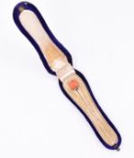 19TH CENTURY GOLD STICK PIN WITH CORAL TOP CASED