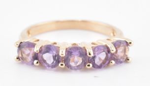 HALLMARKED 9CT GOLD & AMETHYST FIVE STONE RING