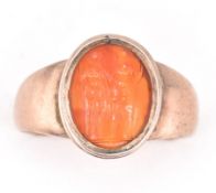 19TH CENTURY GOLD & CARNELIAN INTAGLIO RING