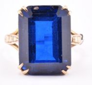 9CT GOLD & BLUE SYNTHETIC SPINEL COCKTAIL RING