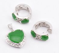 18CT WHITE GOLD JADE & DIAMOND EARRINGS & HEART NECKLACE PENDANT