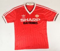 MANCHESTER UNITED - OFFICIAL MAN UTD 1982-83 HOME KIT SHIRT
