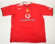 MANCHESTER UNITED - OFFICIAL MAN UTD 2005-06 HOME KIT SHIRT