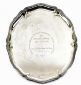 A LARGE EARLY 20TH CENTURY GERMAN 800 SILVER SALVER TRAY