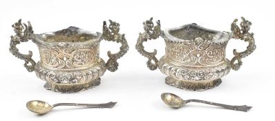 PAIR OF VICTORIAN HALLMARKED SILVER GLASS-LINED CONDIMENT POTS & SPOONS
