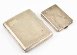 A GEORGE V HALLMARKED SILVER CIGARETTE & A VESTA CASE